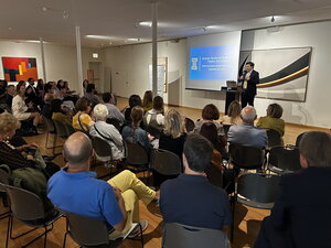 Markian Dobczansky speaks at Ukrainian Studies fundraiser